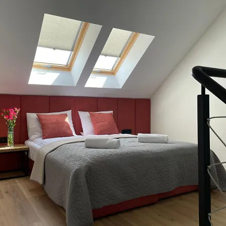 Royal Blue Port Rowy (Pomerania)