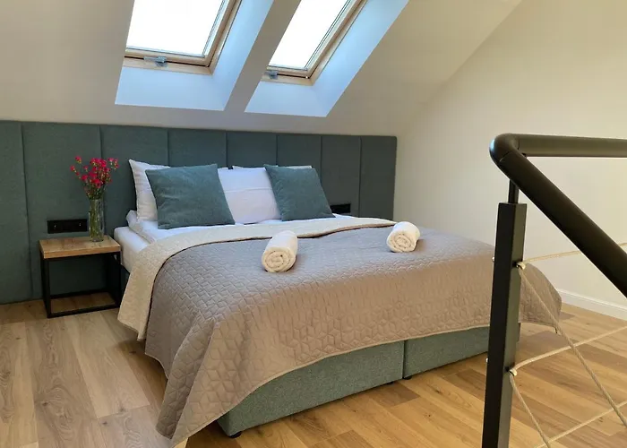 Royal Blue Port Rowy (Pomerania)